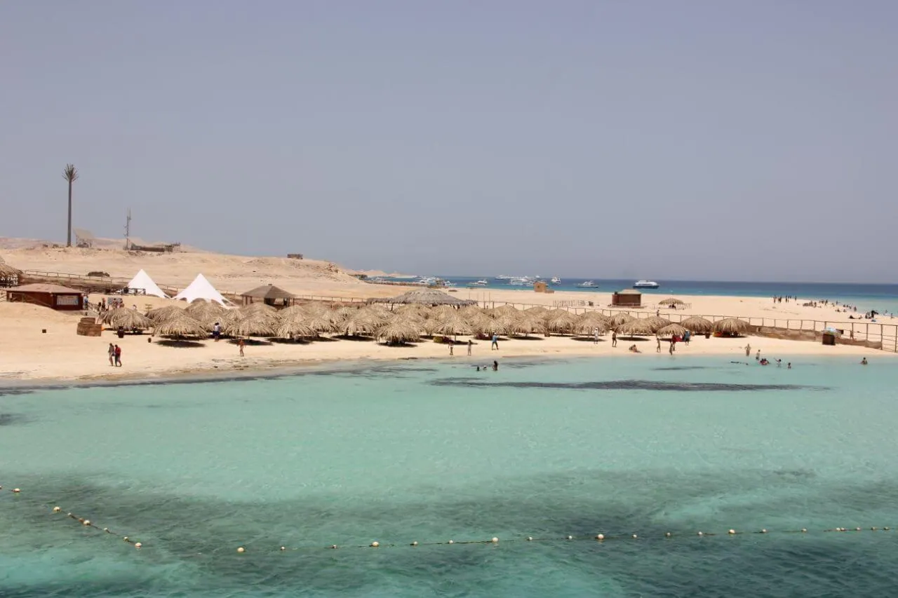 Bild 1 von 5, Paradise Island